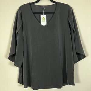NWT Spring Season Petal Sleeve V Neck Black Tee XL